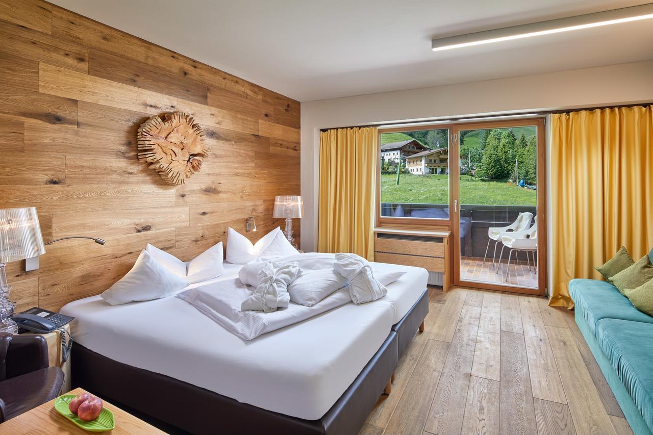 Almhof Family Und Wellness Resort 겔로스 외부 사진