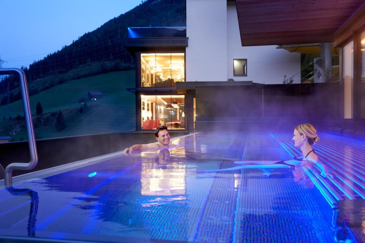 Almhof Family Und Wellness Resort 겔로스 외부 사진
